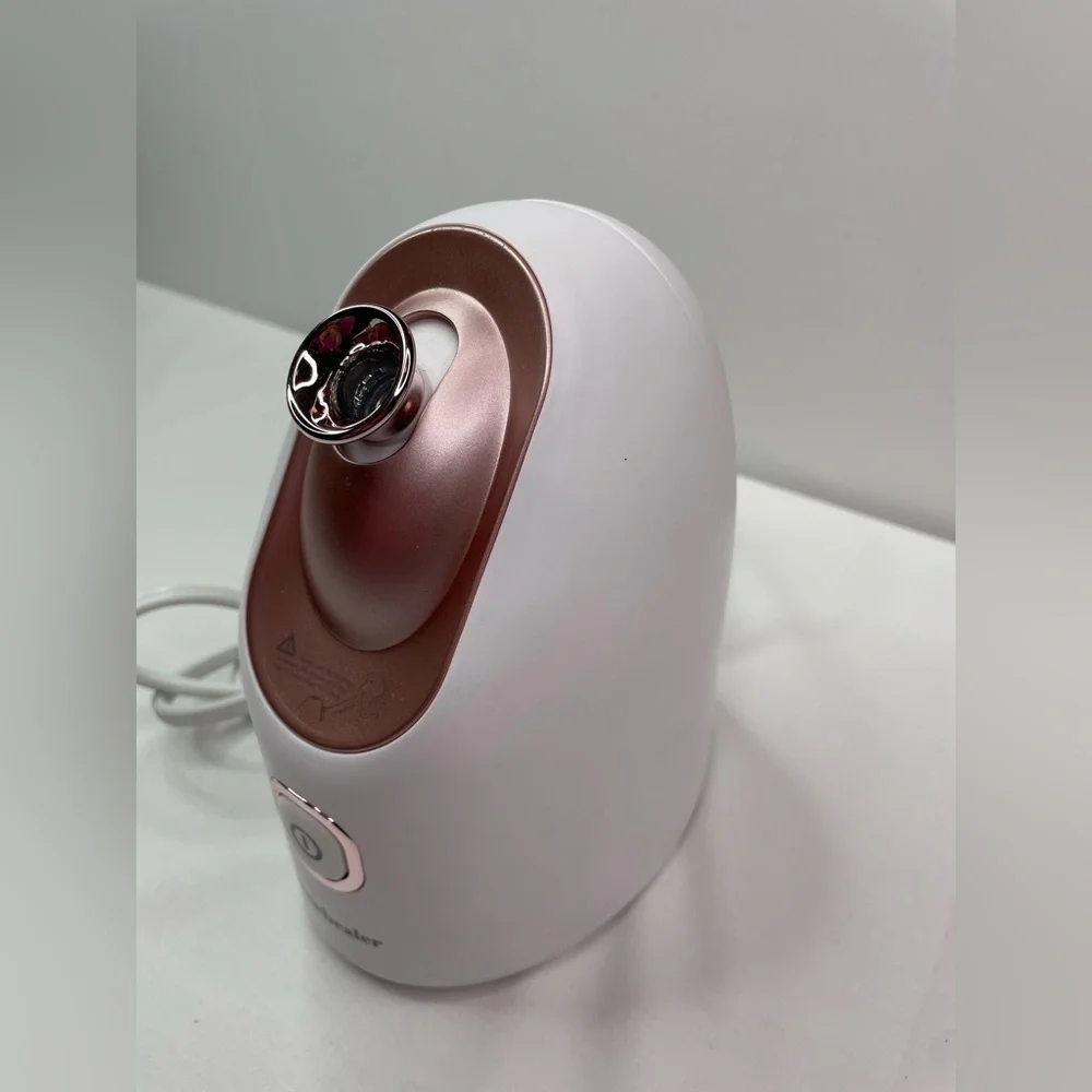 Newbealer Facial Steamer in White and Pink